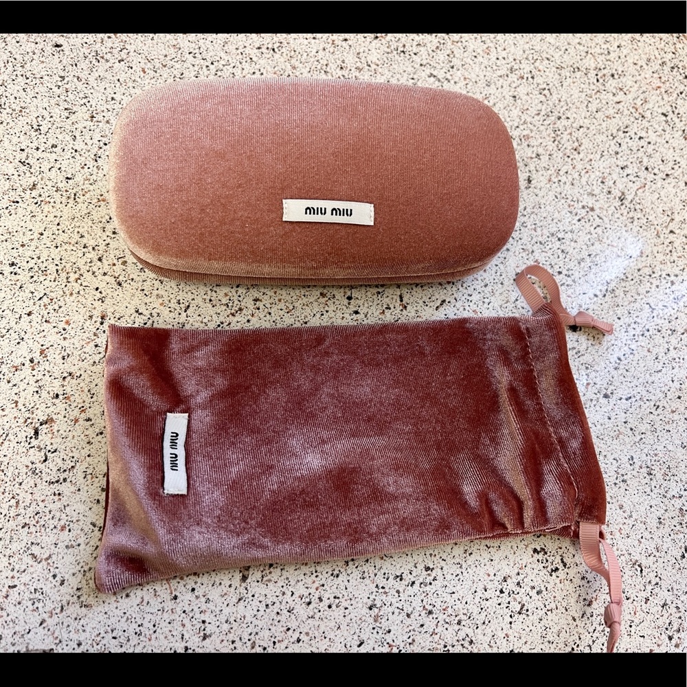 Miu Miu Sunglasses Pink Case